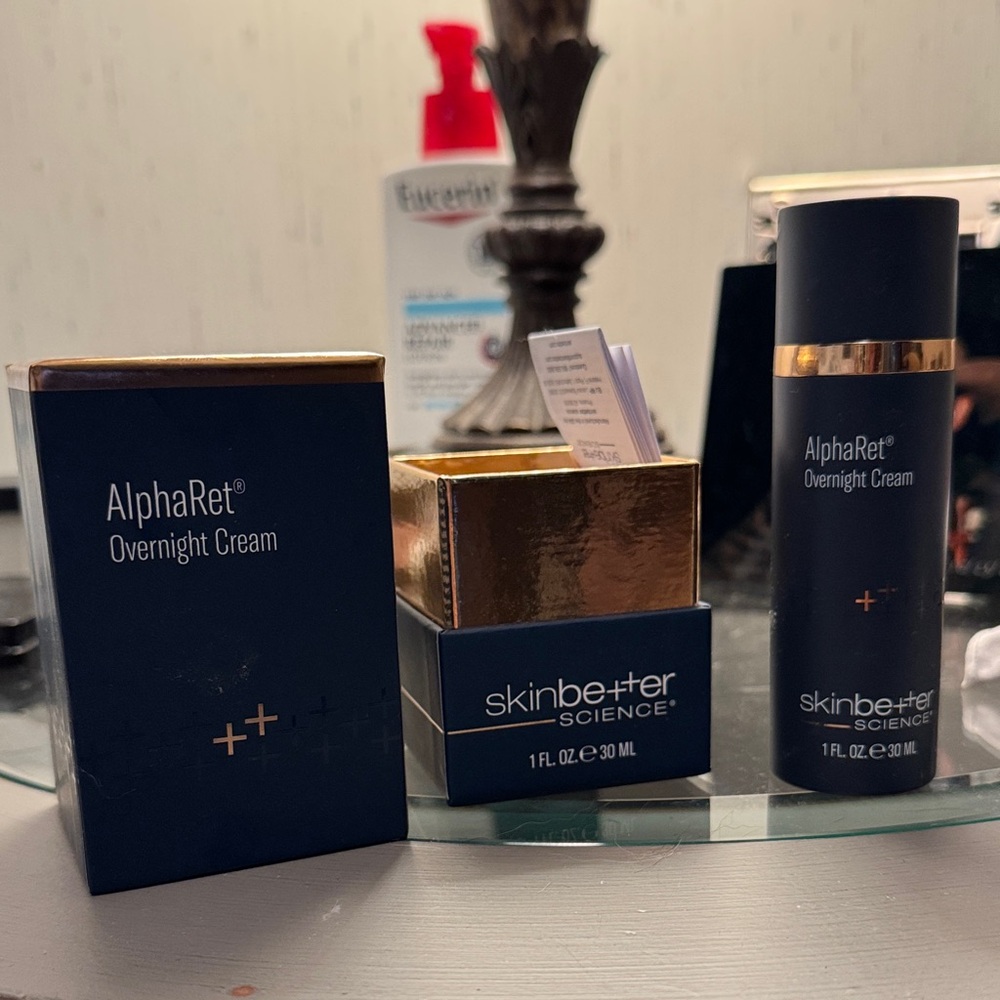 Skinbetter Science AlphaRet Overnight Cream - Navy and Gold